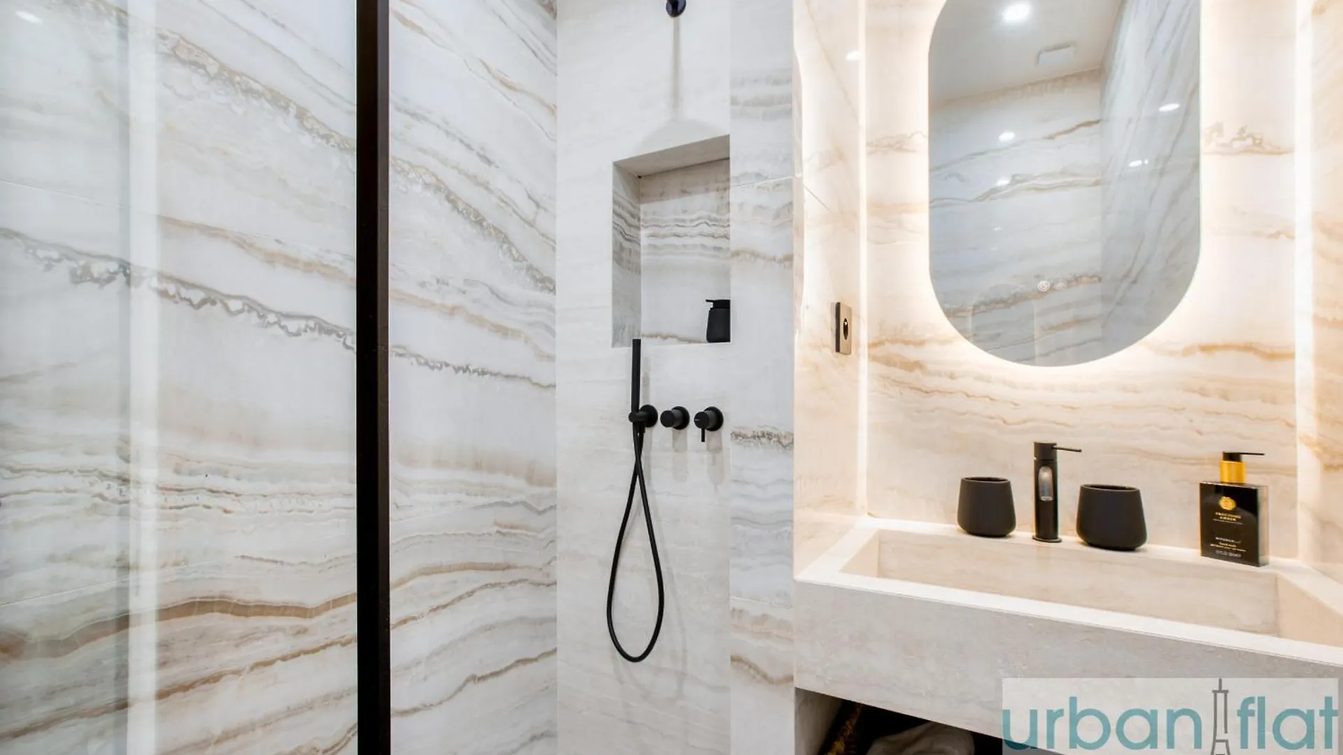 Urban Flat 197 - Appartement Saint Honore Champs Elysees باريس فرنسا